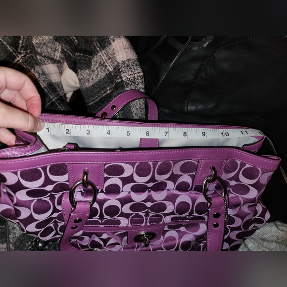 NWOT Authentic Coach Penelope Purple Logo Purse - Picture 8 of 16